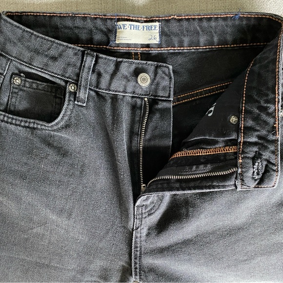 Free People Faded Black “Pacifica” High Rise Slim Straight Jeans - Picture 6 of 9